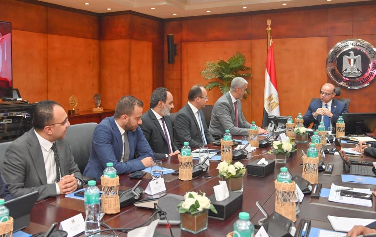 &nbsp;اجتماع وزير الاستشمار مع قيادات شركة ڤودافون مصر