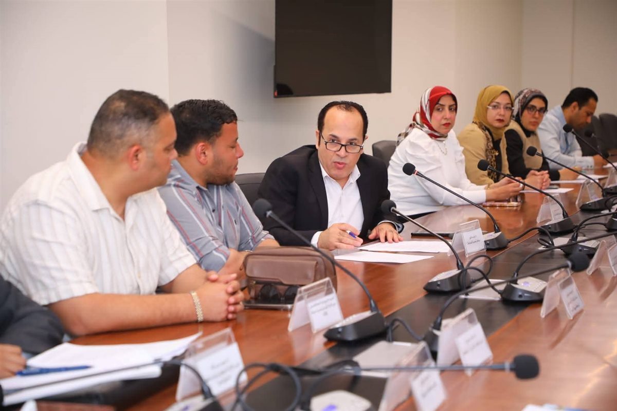 محافظ دمياط يتابع تنفيذ توصيات مبادرة الطاقة النظيفة والمتجددة 2026