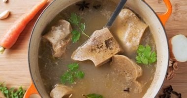 طريقة عمل شوربة عظم البقر