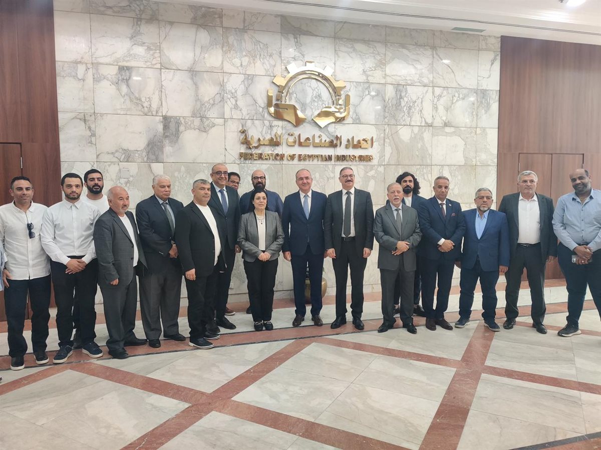 صناعات مواد البناء تبحث مع وفد تركي تعزيز الشراكات في الرخام والجرانيت