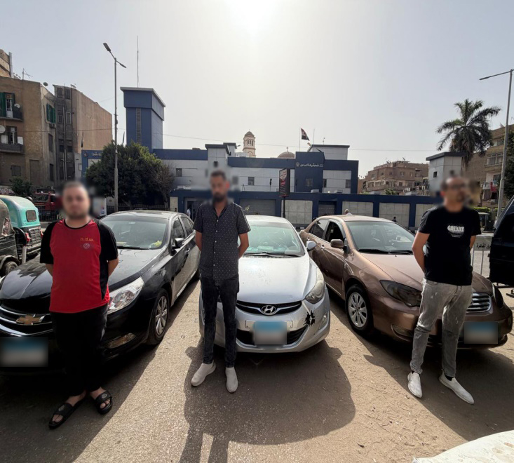 مجاملة حفل زفاف تنتهى فى السجن..القبض على قائدى 3 سيارات ملاكى للسير برعونة وتعطيل المرور بأحد شوارع القاهرة&nbsp;
