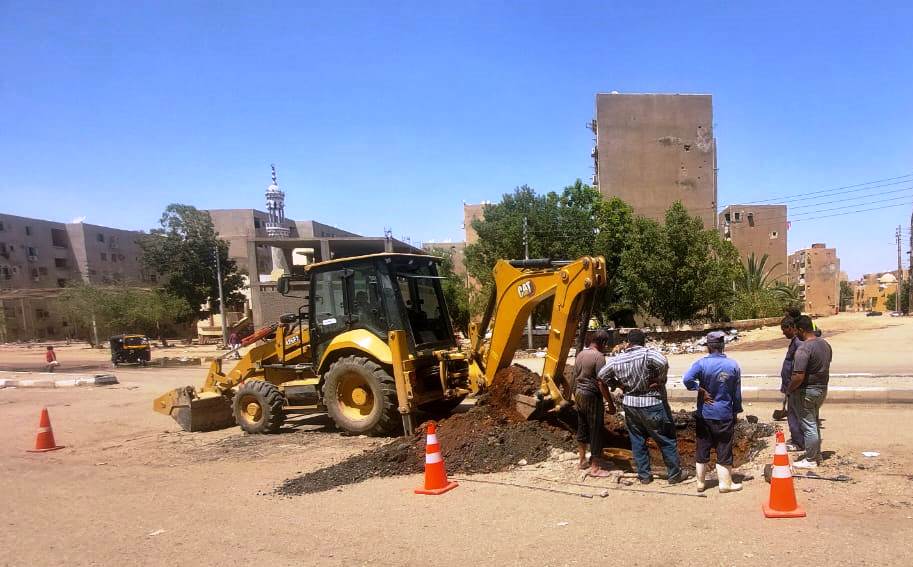 أعمال الصيانة والتطهير بشبكات الصرف الصحي