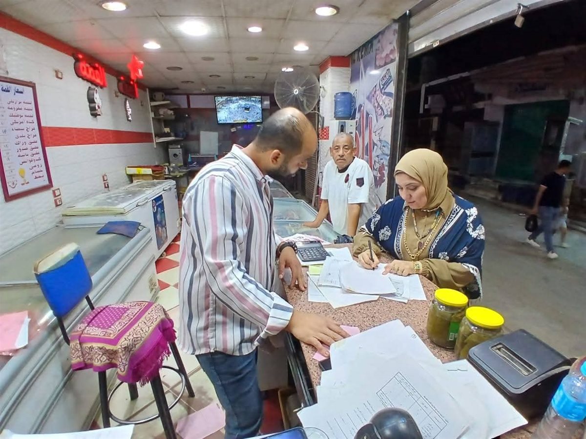 انطلاق سيارة المركز التكنولوجي المتنقل بشوارع الخارجة