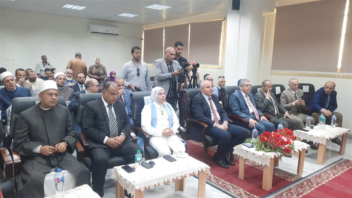 جانب من فاعليات المناقشة، فيتو