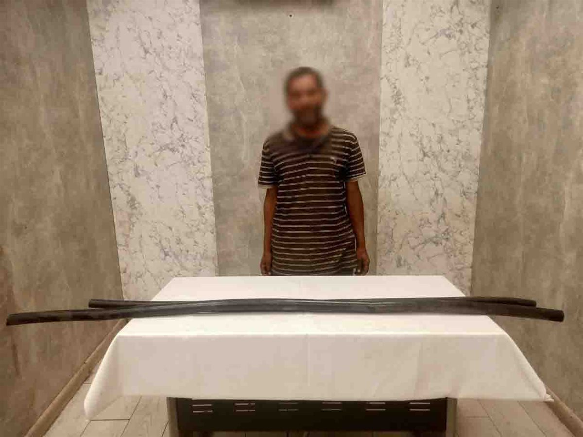 سقوط لص سرق كابلات كهربائية من عقار بمدينة نصر