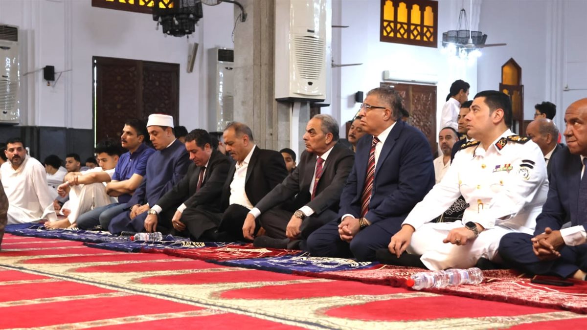 جانب من شعائر صلاة عيد الأضحى بالإسماعيلية، فيتو