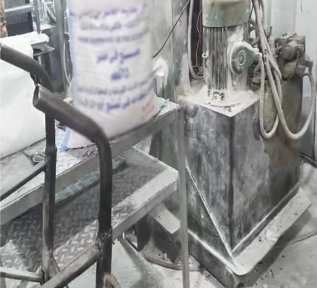 ضبط مصنع بالدقهلية لإنتاج أدوات مائدة من مواد محظورة وغش المستهلكين
