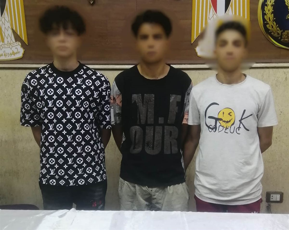 ضبط 3 طلاب لاتهامهم بمضايقة سيدة والقيام بأفعال خادشة للحياء بعين شمس، فيتو