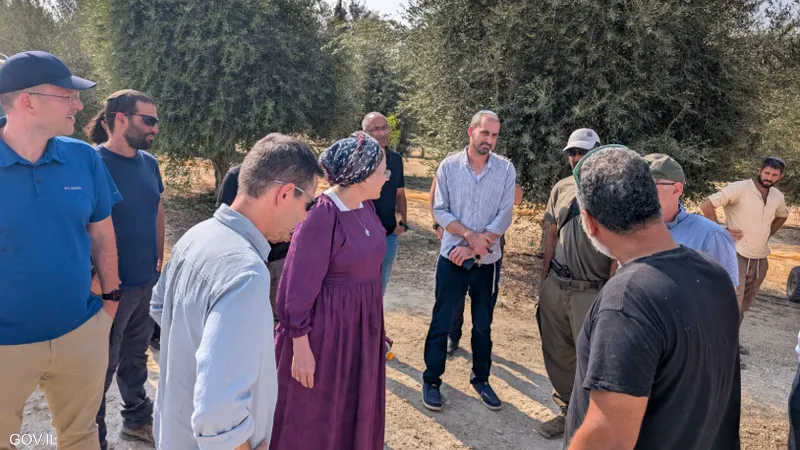 تدعم ستروك جماعات الاستيطان وتنكر حق الشعب الفلسطيني في الوجود