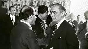مصطفى خليل مع السادات&nbsp;
