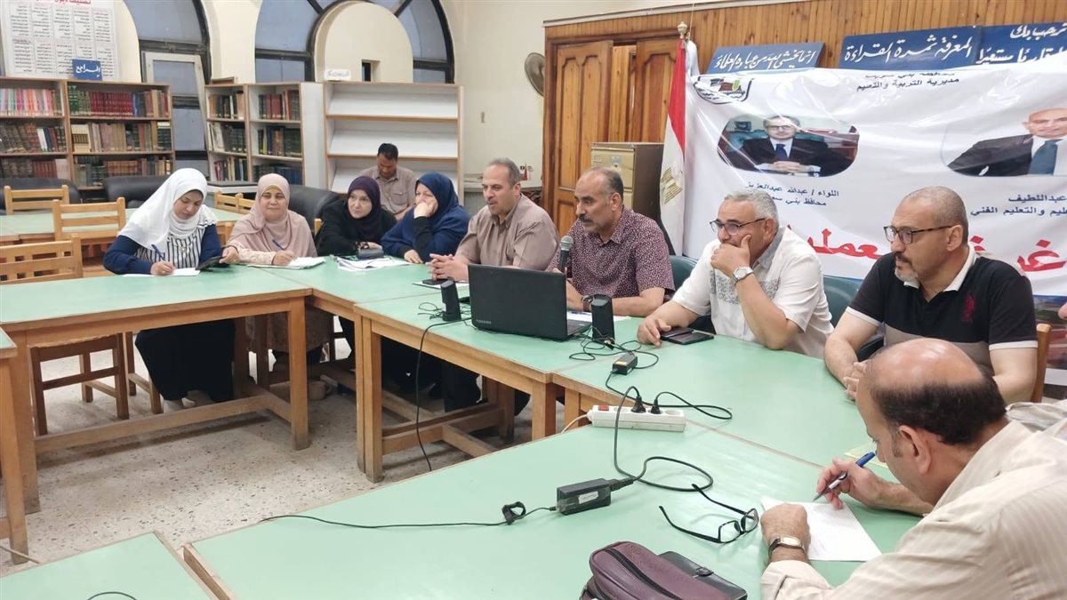 <strong>وكيل وزارة التربية والتعليم ببني سويف بغرفة العمليات</strong>