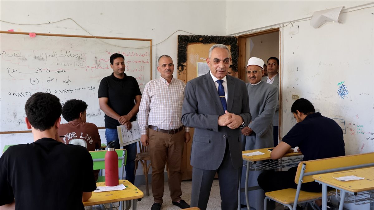 جانب من جولة محافظ الإسماعيلية باللجان، فيتو