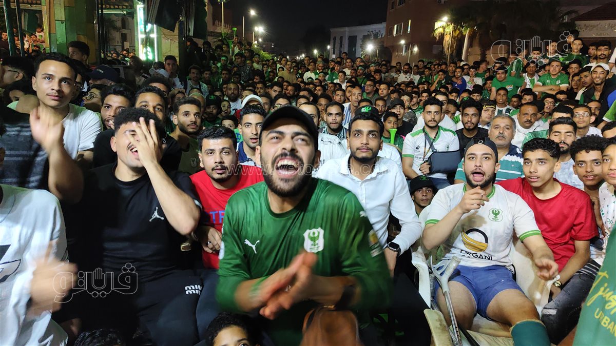الآلاف البورسعيدية يشجعون المصري في نهائي كأس الرابطة أمام إنبي