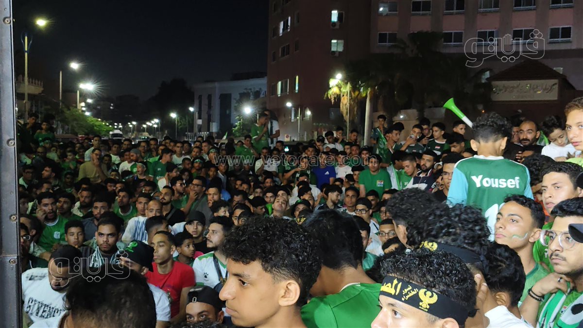 الآلاف البورسعيدية يشجعون المصري في نهائي كأس الرابطة أمام إنبي