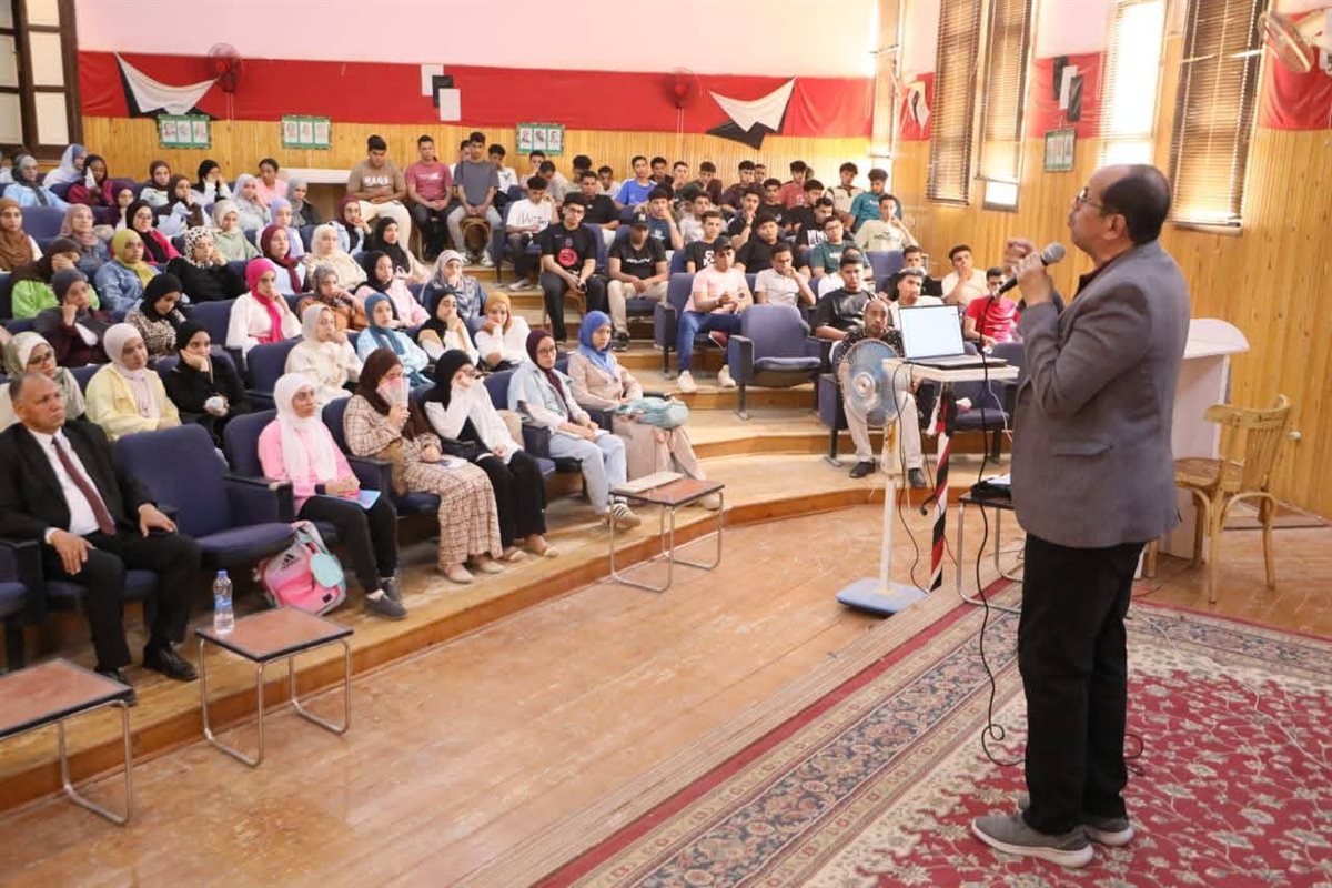الداخلة تشهد انطلاق القوافل التعليمية المجانية لدعم طلاب الثانوية العامة