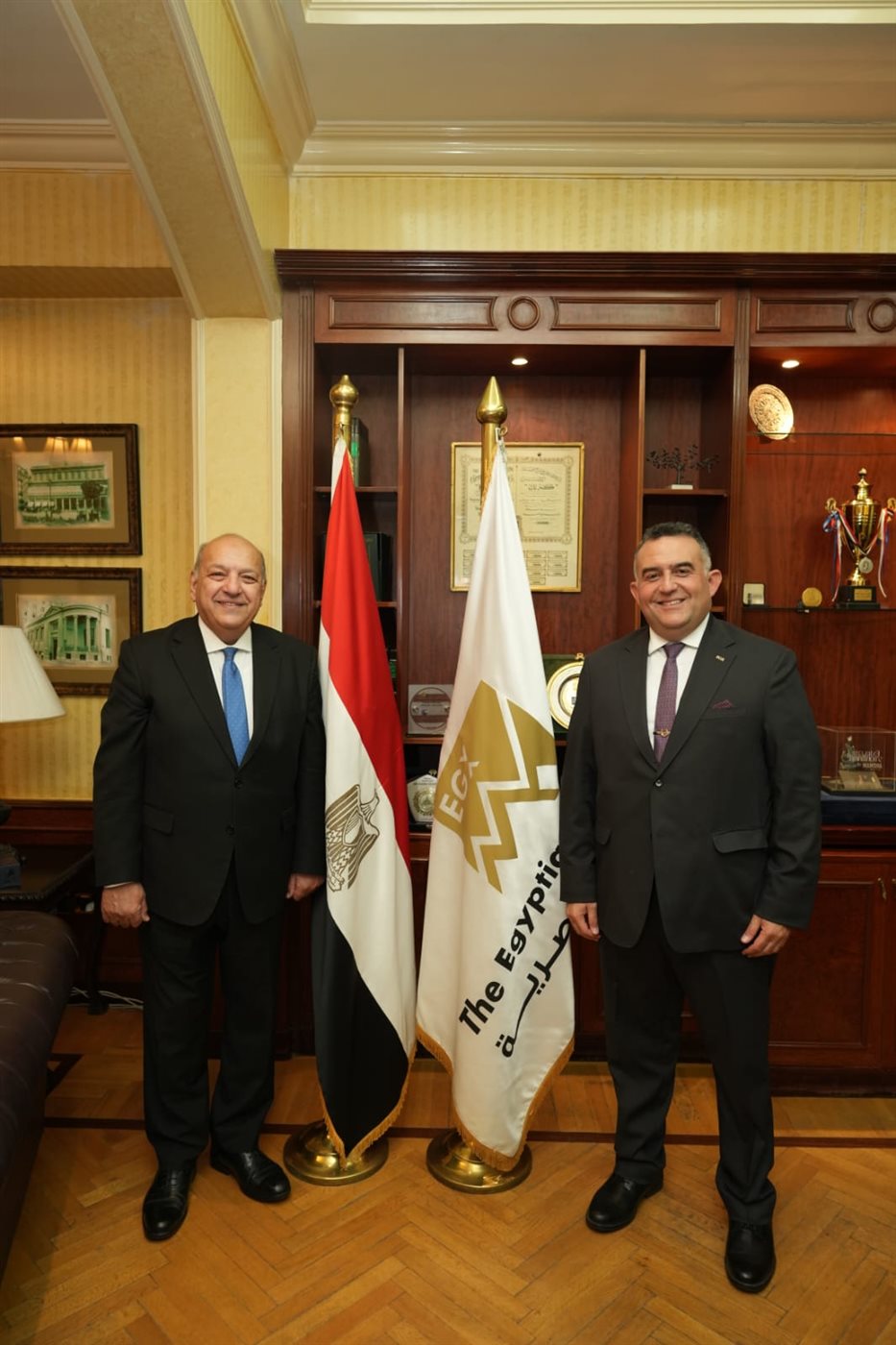 لقاء رئيس البورصة المصرية مع الدكتور محمد الوحش وكيل مجلس النواب