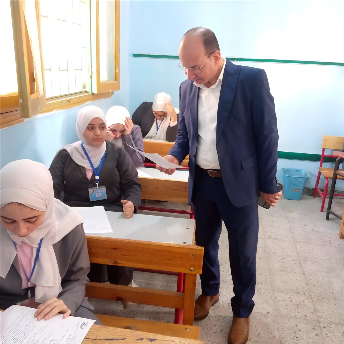 وكيل الصحة بالدقهلية يتفقد لجان امتحانات طلاب المدارس الفنية للتمريض