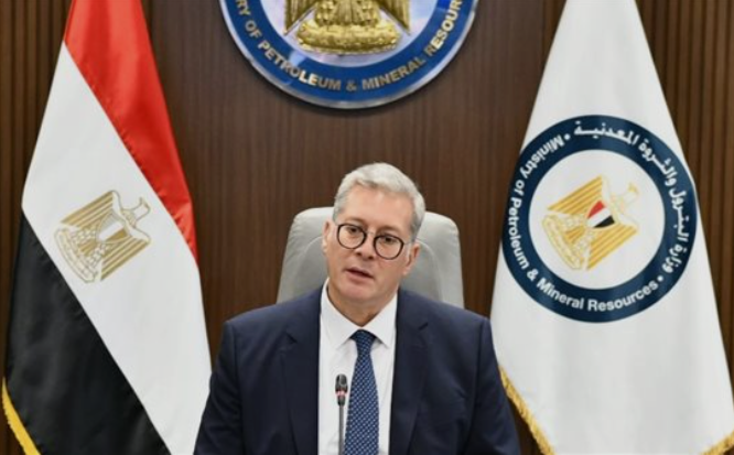 وزير البترول يعلن سداد ديون شركاء الاستثمار في التنقيب على البترول، فيتو