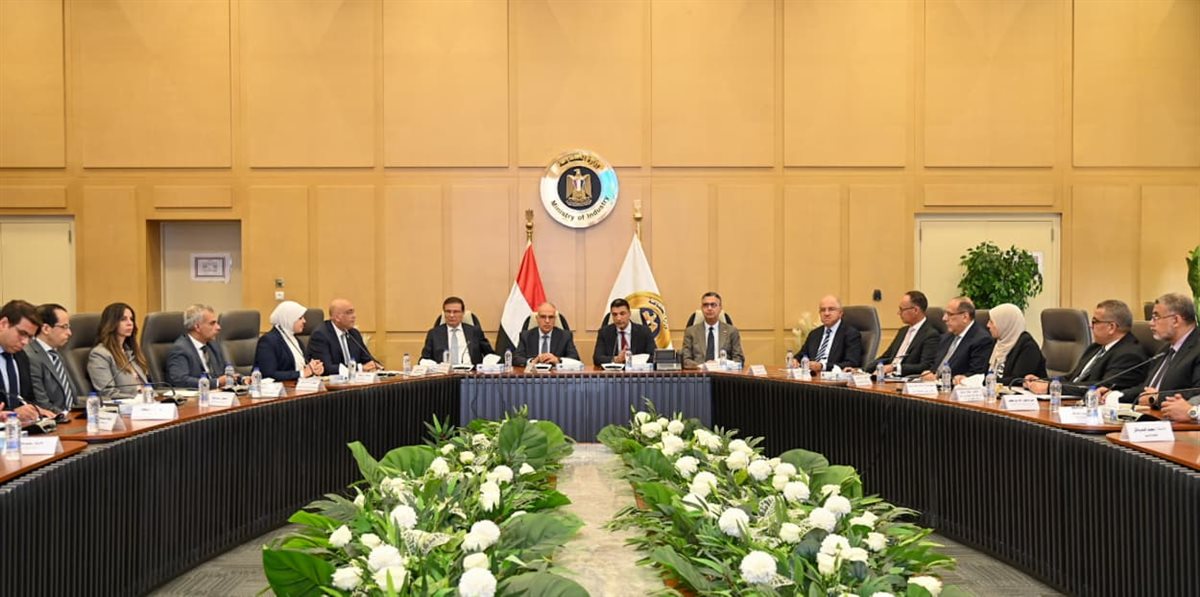 اجتماع لبحث سبل التوسع في مشروعات التصنيع الزراعي