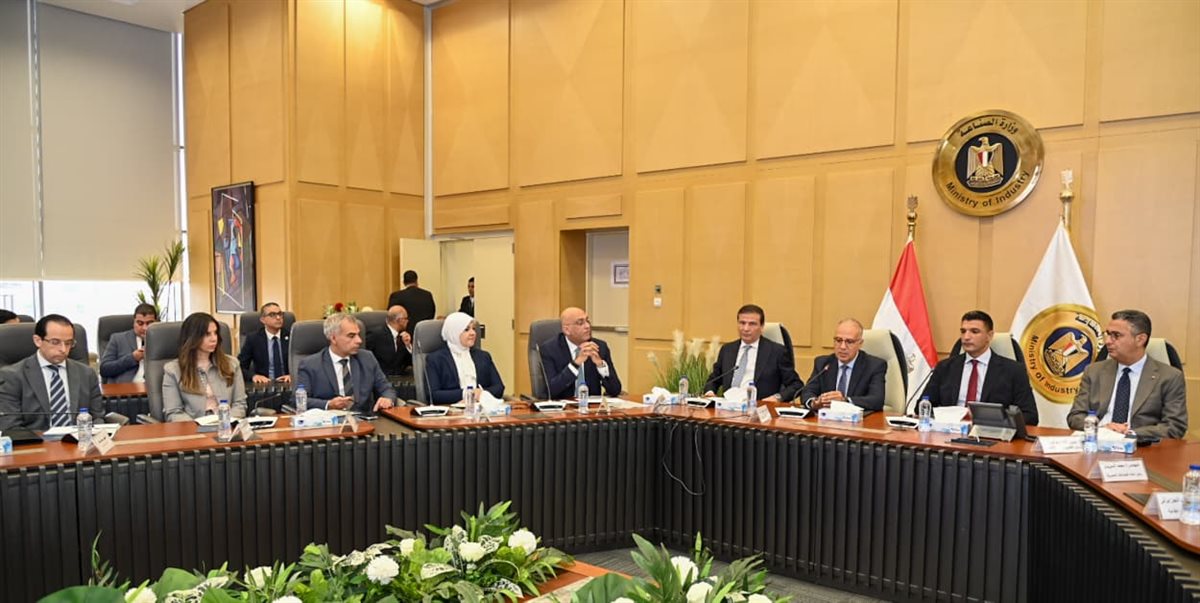 اجتماع لبحث سبل التوسع في مشروعات التصنيع الزراعي