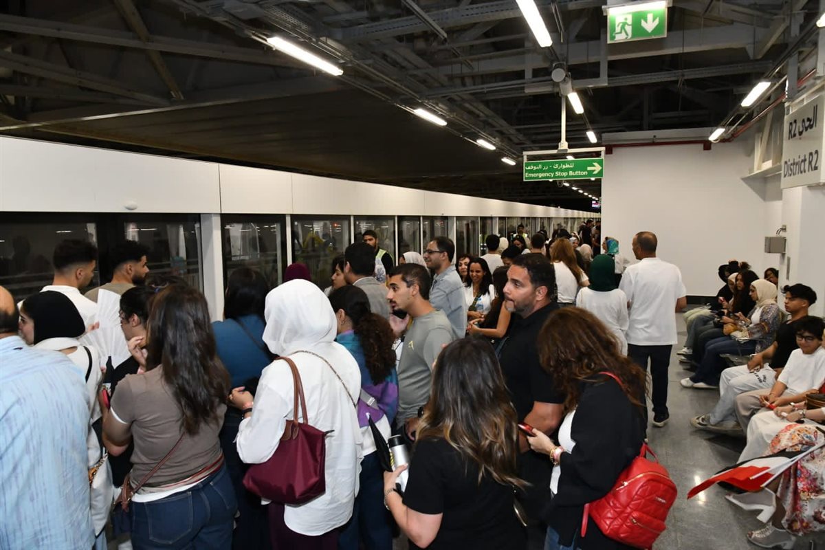 إقبال جماهيري على المونوريل لزيارة النهر الأخضر بالعاصمة الجديدة