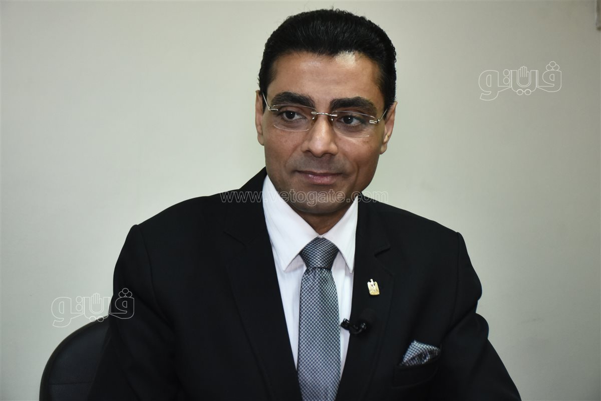 محمد انيس، فيتو