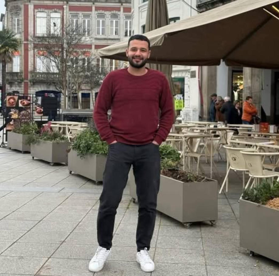 مقتل الشاب المصري أحمد دهب، 27 عامًا، فيتو