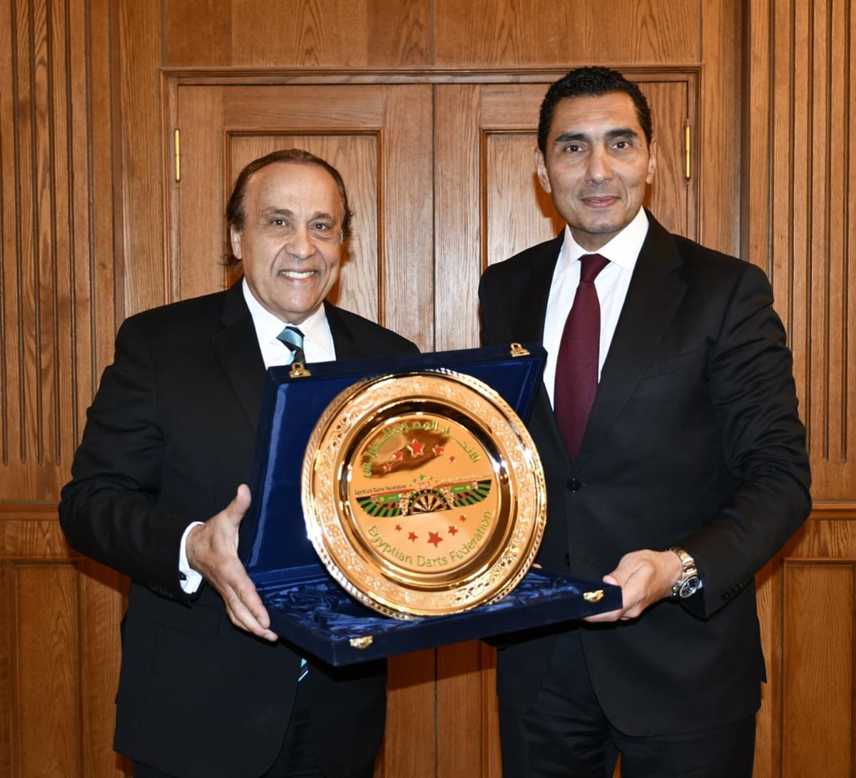 وزير الشباب والرياضة مع مسئولي اتحاد الدارتس