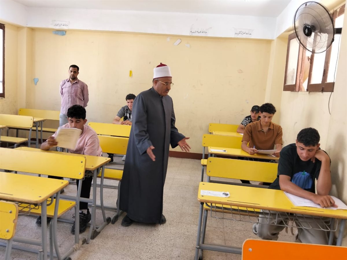 جانب من جولة رئيس منطقة الإسماعيلية الأزهرية، فيتو