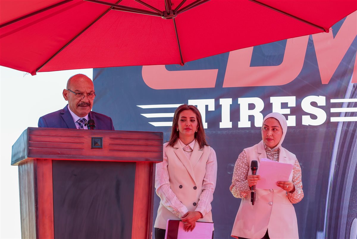 جانب من وضع حجر الأساس، فيتو