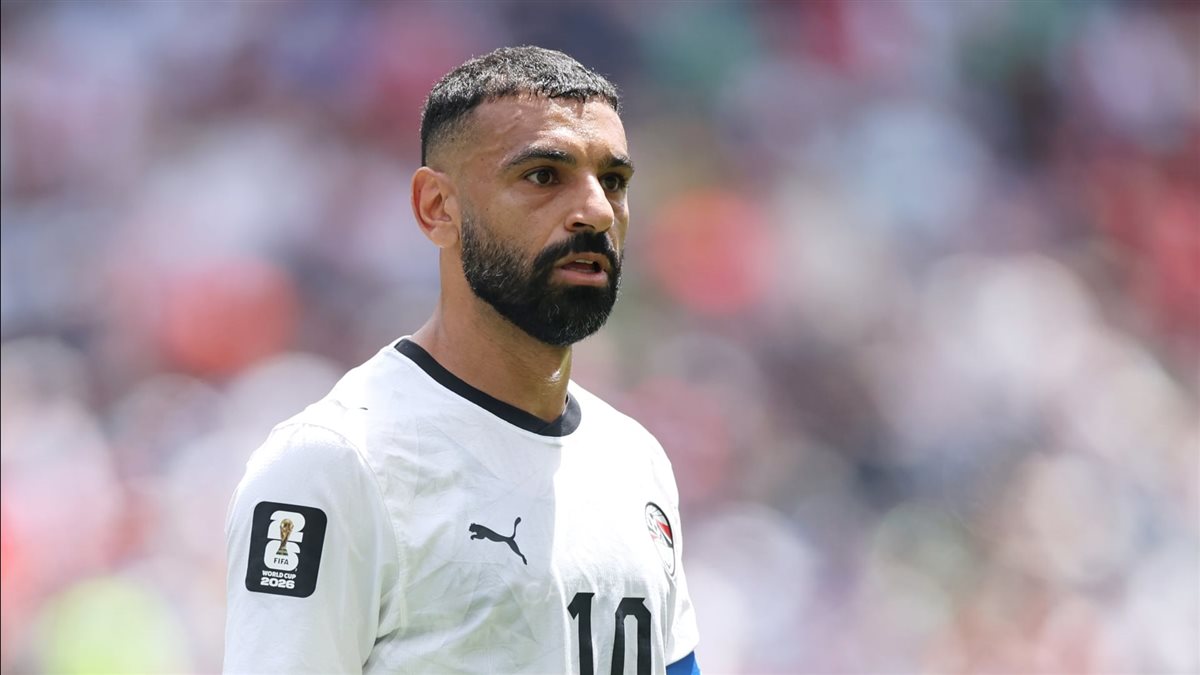 النجم المصري محمد صلاح، فيتو