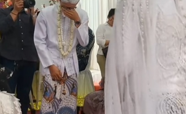 عريس ينهار من البكاء ويسقط مغشيًا عليه لرؤيته عروسه لأول مرة، فيتو