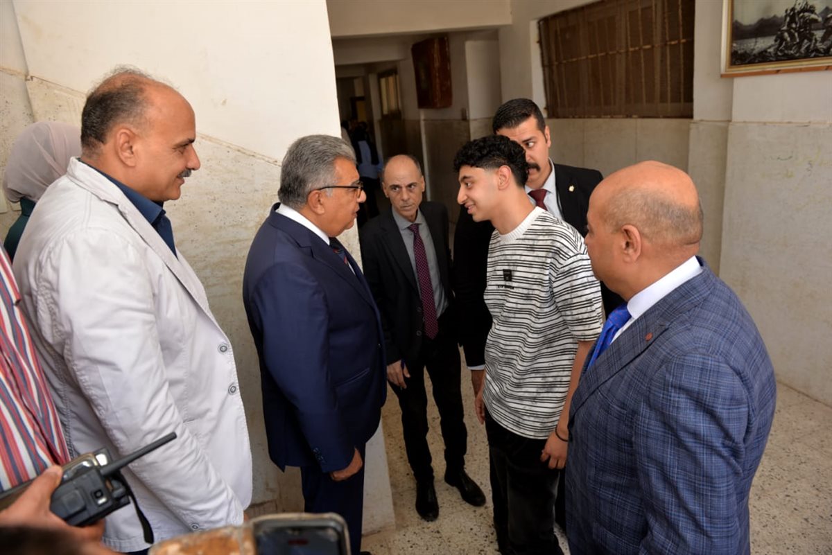 محافظ الدقهلية يتفقد لجان الثانوية العامة ببلقاس