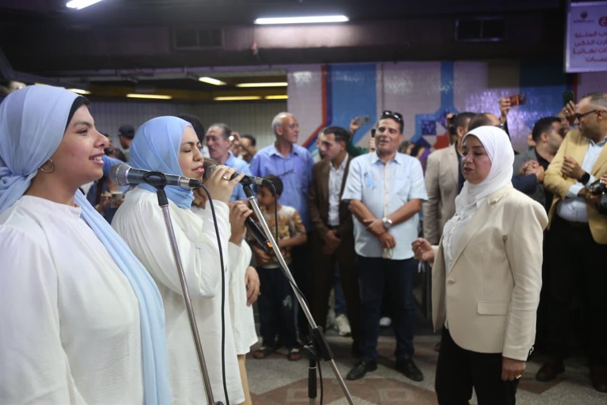 الثقافة تفاجئ ركاب المترو بعروض من دار الأوبرا