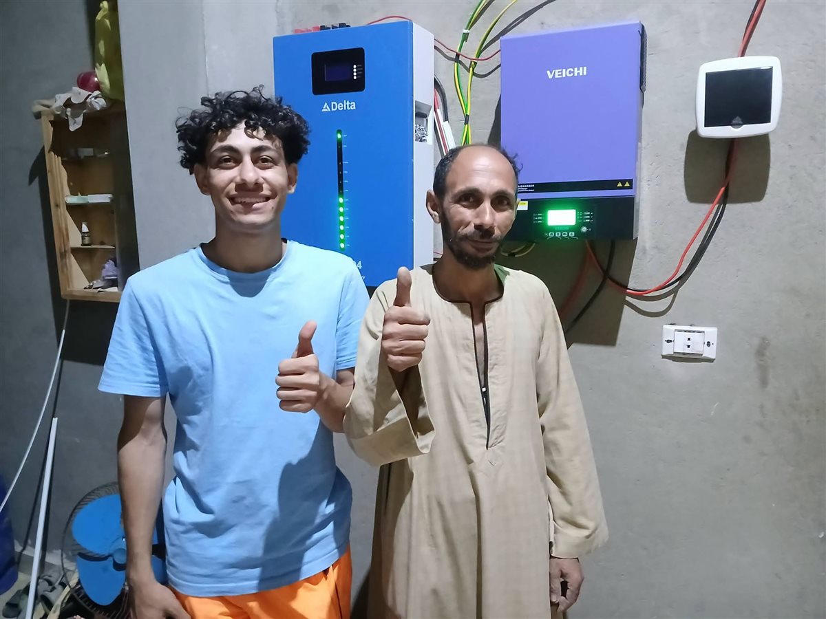 أول منزل يعمل بالكامل بالطاقة الشمسية في المنيا