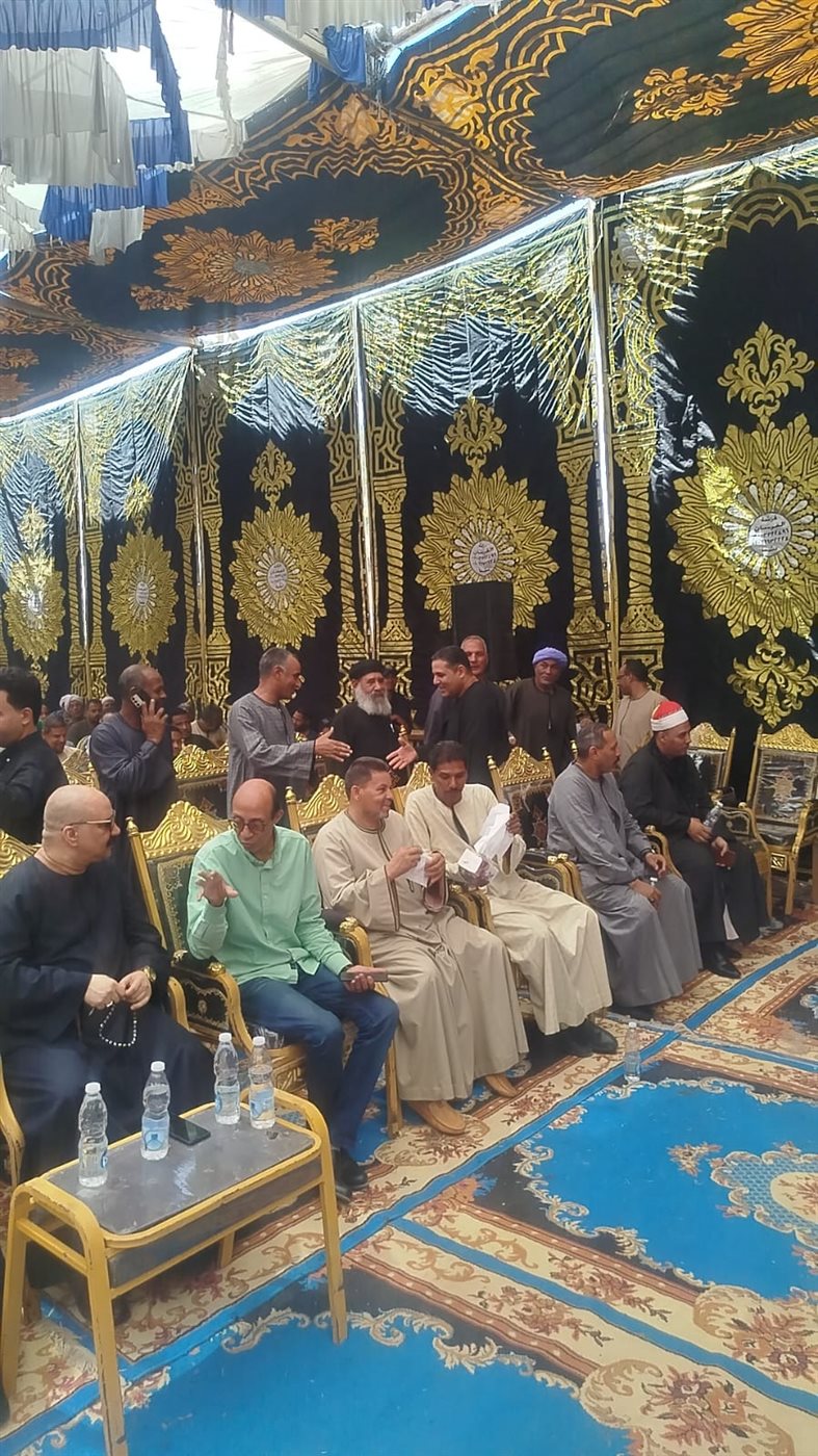 الكفن ينهي خصومة ثأرية بين عائلتين في قنا