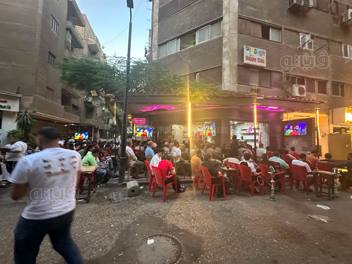  مقاهي دار السلام بالقاهرة كاملة العدد لمؤازرة منتخب مصر أمام إيران (1)