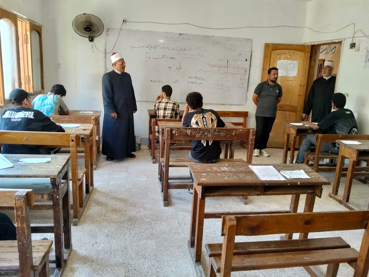 جانب من جولة رئيس الإدارة المركزية باللجان،فيتو
