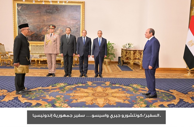17 سفيرًا جديدًا يسلمون أوراق اعتمادهم للرئيس السيسي