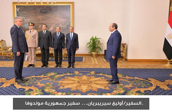 17 سفيرًا جديدًا يسلمون أوراق اعتمادهم للرئيس السيسي