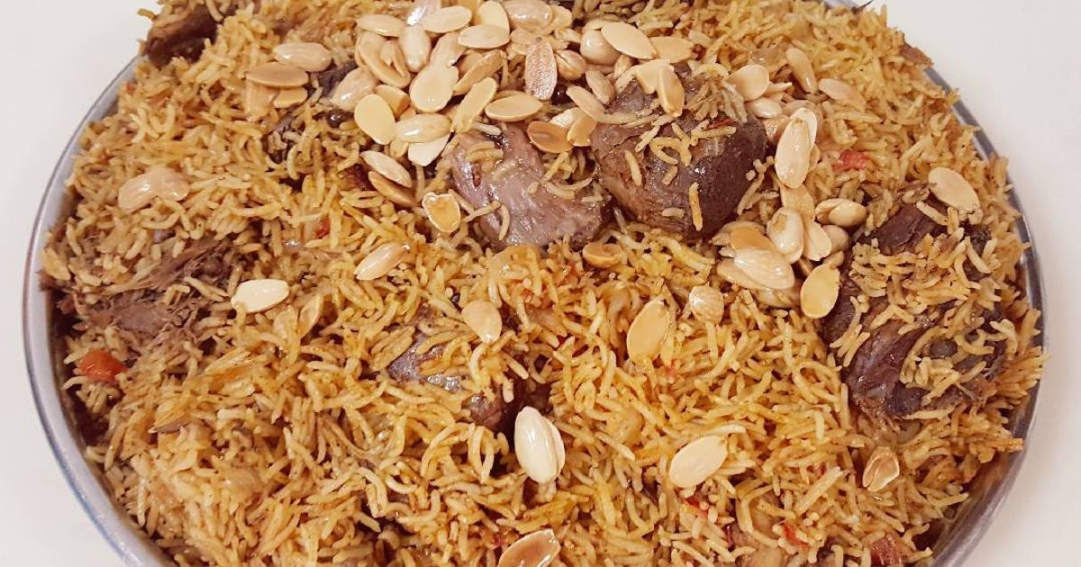 طريقة عمل الكبسة باللحمة والمكسرات