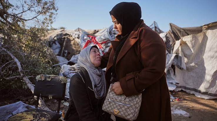 تحمل كل أم فلسطينية ذكرى تلك اللحظة التي تغيرت بعدها الحياة تماما