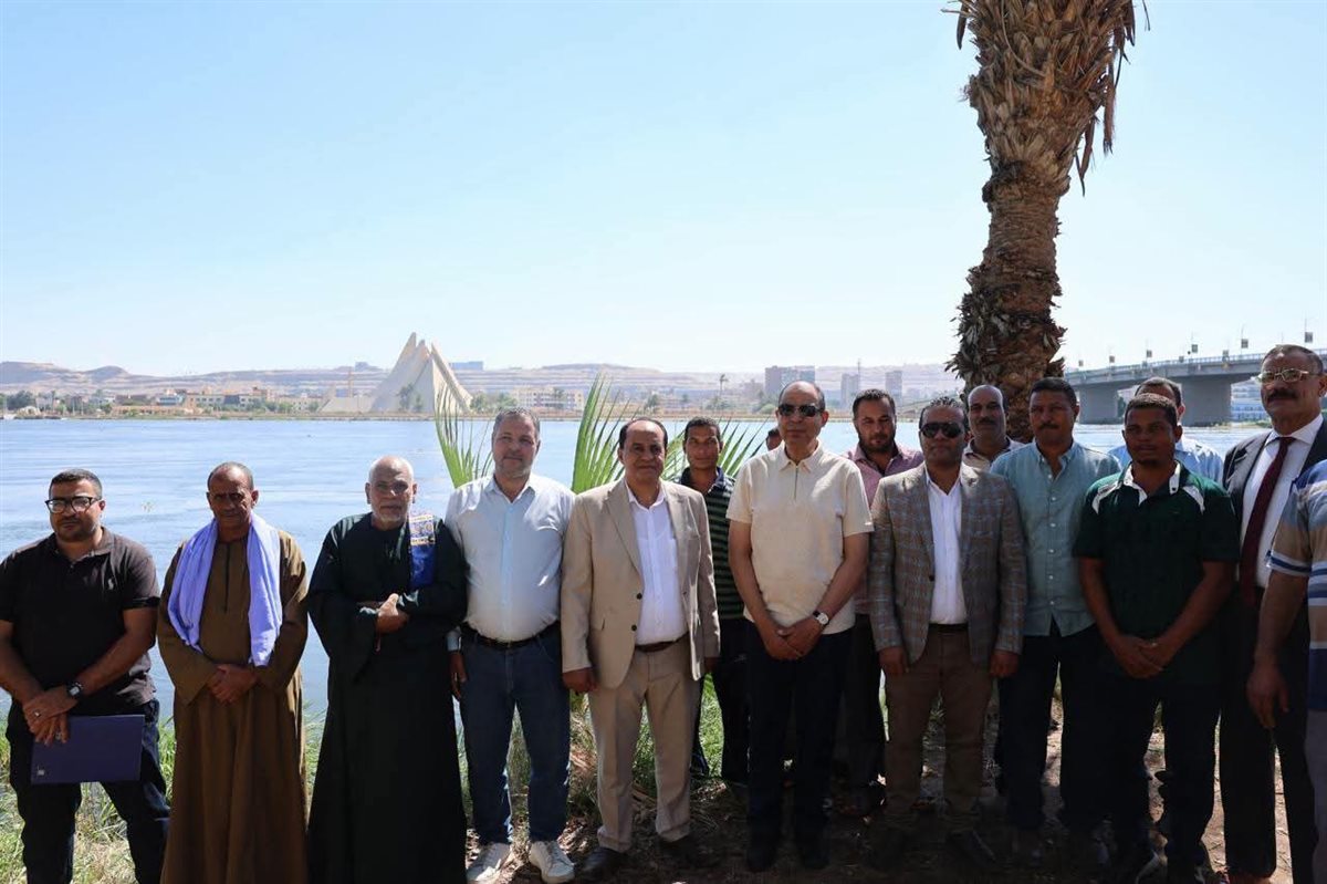 محافظ المنيا يطلق 500 ألف زريعة بلطي في نهر النيل لدعم الثروة السمكية