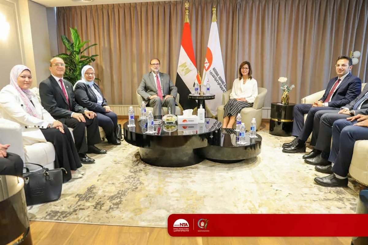 الأكاديمية الوطنية للتدريب وهيئة سلامة الغذاء تبحثان التعاون المشترك