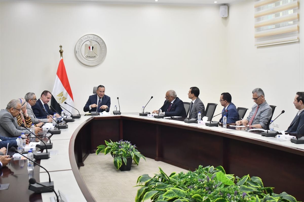 اجتماع قنصوة مع قيادات وزارة الثقافة، فيتو&nbsp;