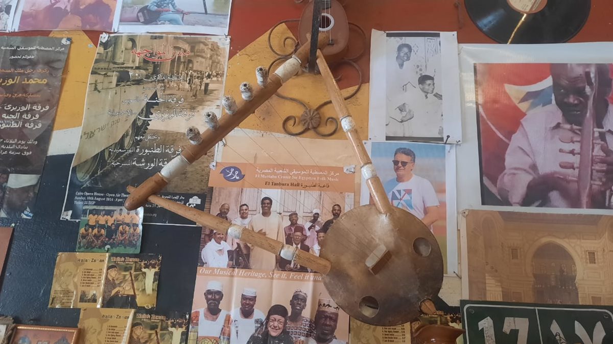 للحفاظ على التراث، قريب الفنان مرسي بركة يقترح على رئيس جامعة قناة السويس بتدريس فن السمسمية بكلية التربية الموسيقية، فيتو
