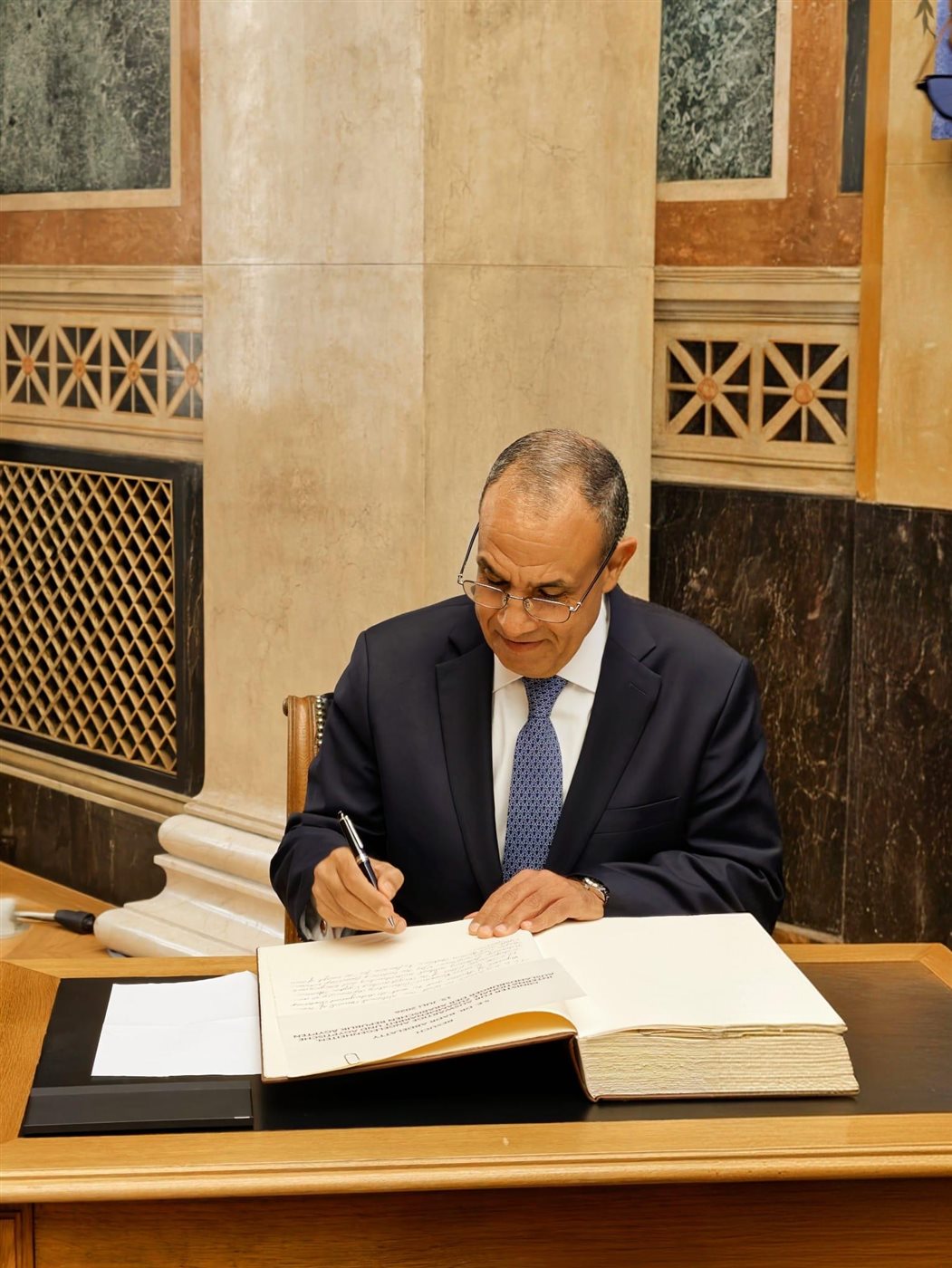 لقاء وزير الخارجية مع رئيس البرلمان النمساوي