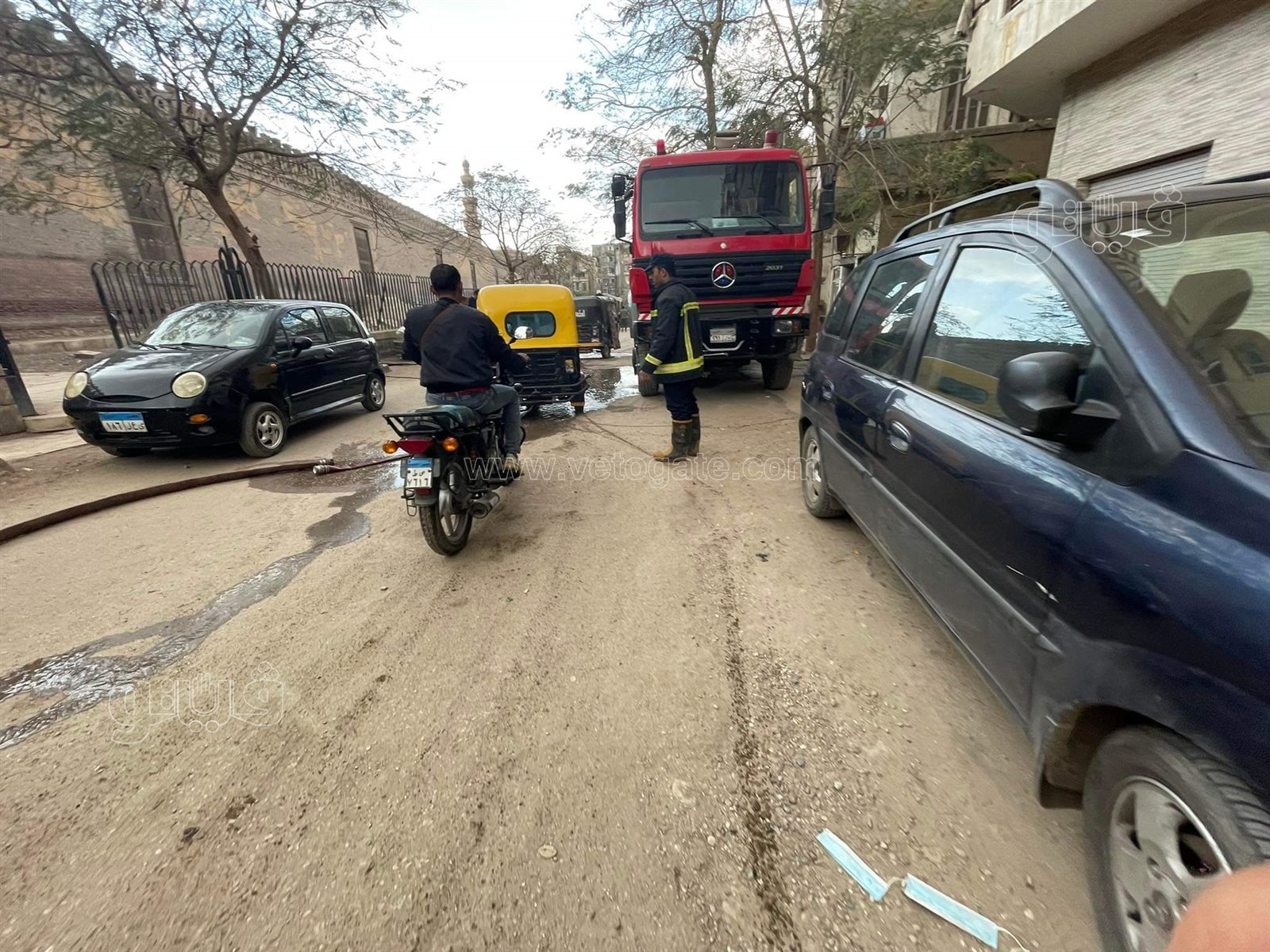 حريق مخزن خردة (12)