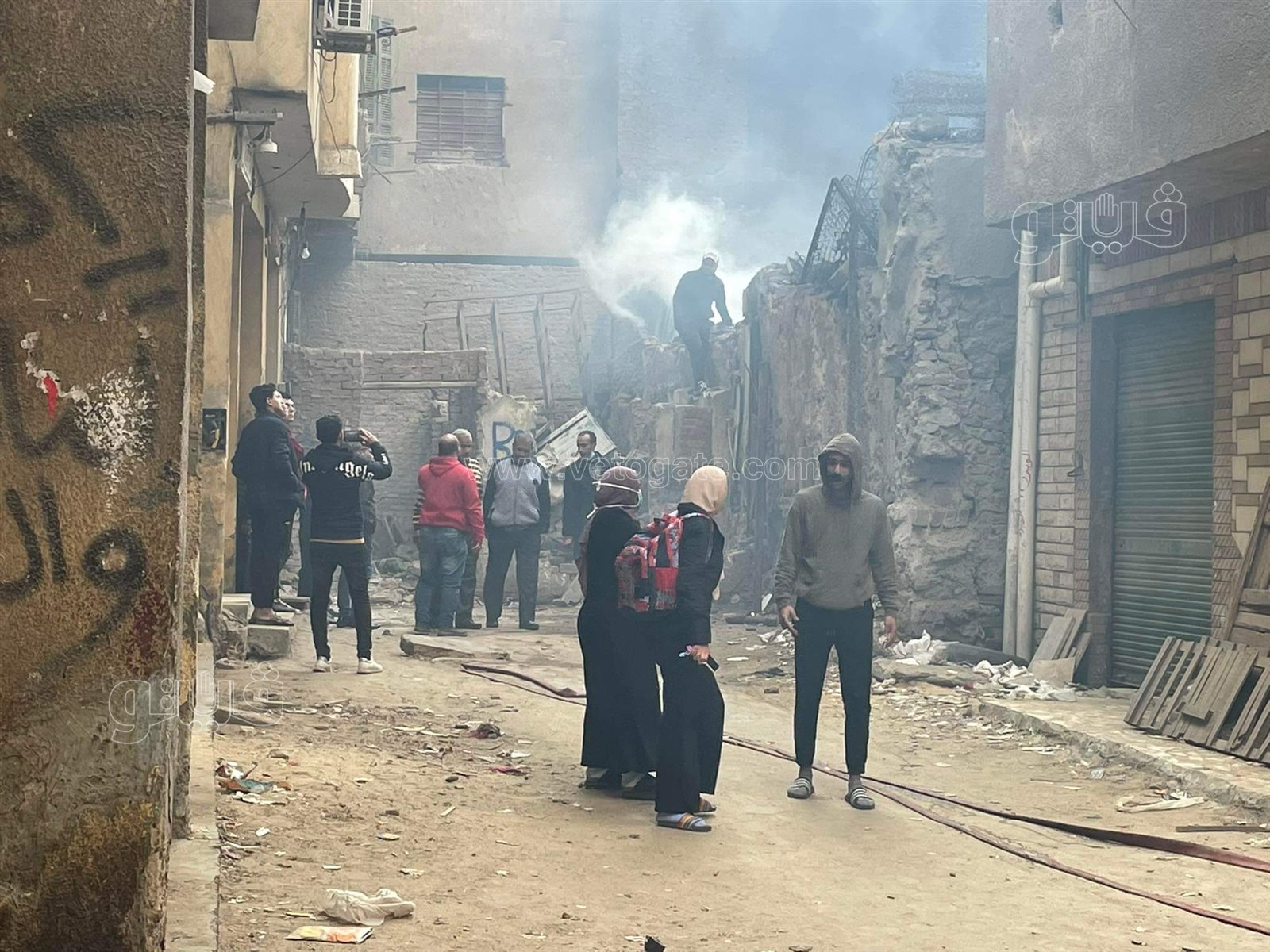 حريق مخزن خردة  (10)