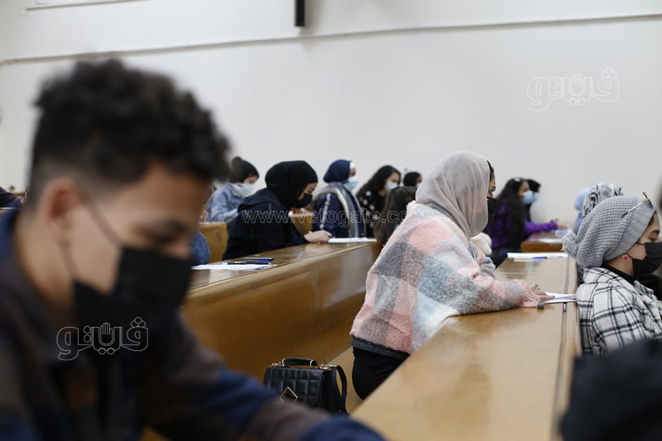 الامتحانات بكلية الآداب جامعة القاهرة (15)